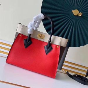 Women Luxurys Designers Bags 2021 Fashion one-shoulder messenger bag classic two-color collocation retro comfortable handbag No. M53823