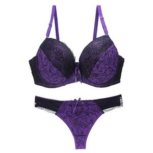 YANDW Gather Purple Bras Women Underwear Set Cotton Brassiere Deep V Push Up Bra Sets Sexy Embroidery Lace Lingerie Plus Size X0526