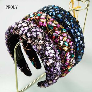 PROLY New Fashion Women Baroque Headband Pattern Hand-stitched Color Resin Luxury Hairband Thickened Sponge Hair Accessories X0722