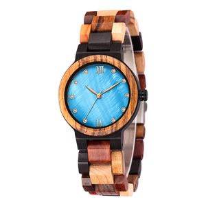 Handgjorda Ingen Logo Blank Ladies Träklocka Anpassad OEM Diamond Blue Pearl Dial Colorful Wood Wood Watch Armband Girls Present Bambu