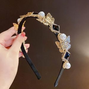 Vintage Luxury Big Crystal Pearl Headband For Women Fashion Butterfly Hair Accessory Lady Hoops Holder Ornament Hairbands Clips & Barrettes