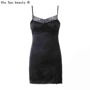 Vintage summer slim sexy club black lace stitching satin jacquard side slit girl bag hip suspender mini dress women 210508