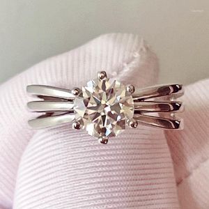 クラスタリング多層設計DカラーVVS 1CT S925スターリングシルバープラチナメッキMoissaniteリングラウンドカット1ダイヤモンドの結婚式