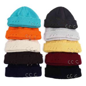 Beliebte warme Hip Hop Harajuku Cuffed Skull Cap Metall Ring Beanie Hut Winter Strickmütze Ski Hüte Y21111