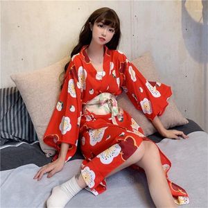 Women's Sleepwear Japanese Traditional Kimono Cute Pajamas Loose Dress Girls Women Bathrobe With Red Bright Sakura Print Costume Fashion