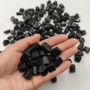 Obiekty dekoracyjne Figurki 50g / paczka Lot Rare Rough Natural Black Tourmaline Stone Quartz Crystal Reiki Healing Gemstone Mineral