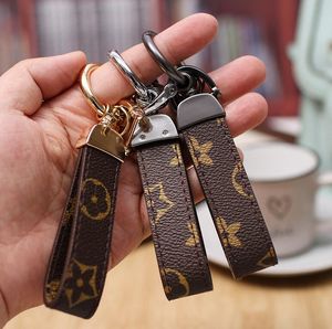 Leather Keychain Key Chain Keychains Buckle Lovers Car Handmade Men Women Bag Pendant Designer Accessories PU
