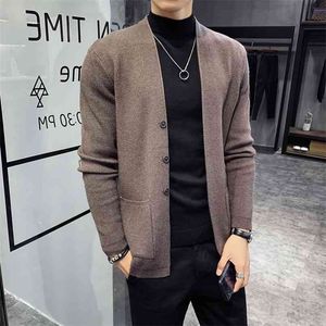 Jesień Cardigan Mężczyźni Odzież Moda Przycisk Decor Koreański Sweter Mężczyźni Pełnomocnik Loose Casual Mens Cardigan 3Color 3XL 210818