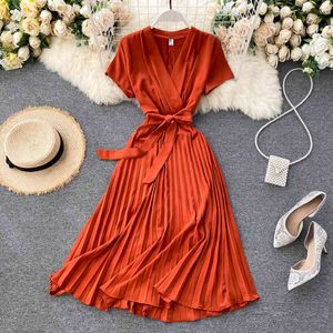 Teeuiear Vintage Slim V Neck Bandaż Plisowany Sukienka Lato Party Midi Długa Elegancka Dress Vestido De Festa Kobiety Tunika Suknie X0521