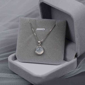 Fashion Silver Plated White Round Moonstone Pendant Necklaces Luxury Women Jewelry Clavicle Chain Short Necklace G1206