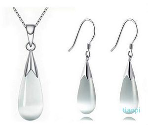 Ювелирные изделия Austria Crystal Crystal Cextlize 925 Стерлинговые серебряные Ожерелья для свадьбы Большой водой Свадебные украшения для женщин 30 шт.