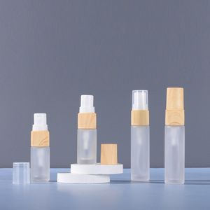 10ml frostat glas sprayflaska fin dimiserare tomma återfyllningsbara prov parfymflaskor resor bärbar gåva kosmetisk behållare med träkorn topp