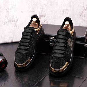 Dress shoes 2022 Men Luxury Designer Black Street Shoes Causal Flats Mocassins Male Fat Bodem Rock Hip Hop Crystal Sneakers 0810