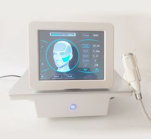 Radiofrequenz-RF-Mikrokristallmaschine zur Hautverjüngung, Entfernung von Dehnungsstreifen, RF-fraktionierte Mikronadel-Gesichtsmaschine mit 4 Spitzen