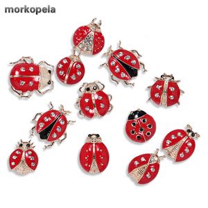 Morkopela Ladybugs Enamel Collar Pins Små Insekt Brosch Pin Smycken Metall Kvinnor Män Klädklipp Broscher Tillbehör