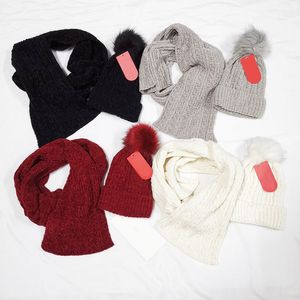 2021新しいファッション冬と秋の暖かい帽子高品質キャップ男性女性ニットスカーフ帽子ブランドツーピースセットメンズレディースビーニー008282
