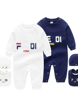 Neonato 3 pezzi Set cappello bavaglino tuta bambini abiti firmati ragazze ragazzi marca lettera vestiti neonato pagliaccetti vestiti firmati bambino