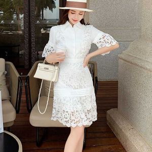 summer fashion Elegant Women Flare sleeves turn down collar Lace stitching Single-breasted Casual Dress 210531