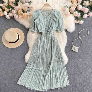 夏の甘いドレスの女性韓国のファッションVネックフリル半袖スリムプリーツシフォン休暇AラインVestidos S369 210527