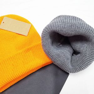 5 pezzi Primavera Autunno Inverno Cappelli natalizi Per uomo e donna sport Moda Berretti Skullies Cappelli Chapeu Cotone Gorros Cappello caldo in lana Berretto lavorato a maglia Candy