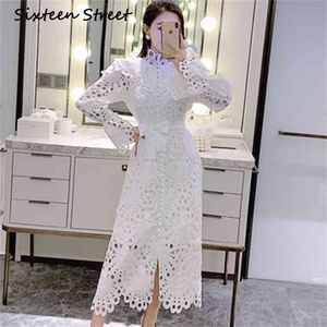 Turtle Neck Hollow Out White Dress Woman Spring Flare Sleeve Lace Party Female Casual Designer Höstkläder 210603