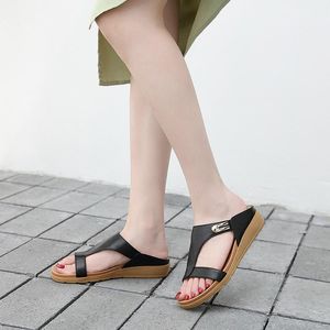 Wedge Heel Women Sandals Summer Leisure Thick soled Mother Breathable Non slip Women s Slippers For Outer Wear
