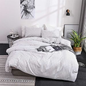 Plaid Stripes Bekväm Polyester Bedding Set Printing Sanding Duvet Cover Set, 1pc Duvet Cover + 1 / 2pcs Pillowcases 211007