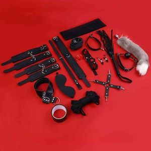 NXY SM Bondage SM Tortura Equipamento Ligação Feminina Jogo de Ajuste Handcuffs Toy Set Alternativa Boca Plug Plug Algema Whip Shame0118