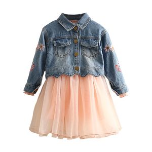 90 cm 2 anos crianças primavera outono jaqueta jeans com bolso + manga longa vestido de renda 2 peças set para 18m 24m bebê meninas 210625