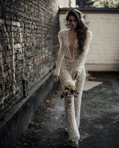 Bohemian 2021 Jumpsuits Wedding Dresses spets applicerade brudklänningar Deep V Neck pärlor Crystal Boho Robes de Mariee199w