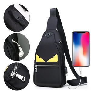 Mäns Vattentät USB Oxford Crossbody Bag Anti-thyt Shoulder Sling Day Packs Multifunktion Kort rese Messenger Bröstpaket för manlig