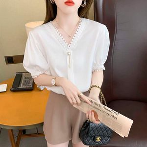 Koreanska Silk Kvinnor Blusar Kortärmad T-shirts Blus Elegant Kvinna Lace Satinskjorta Toppar Plus Storlek Blusas Mujer de MODA 210531