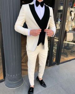 Kremowy Biały Mężczyzna Tuxedos Groom Nosić Slim Fit One Button Wedding Blazer Garnitury Business Prom Party Jacket (Kurtka + Spodnie + Kamizelka)