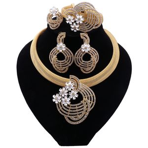 Dubai Modeschmuck Sets Elegante Frauen Gold Farbe Kristall Halskette Armband Party Ohrringe Ring Luxusschmuck