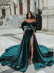 Elegant Dark Sexy Green Off Shoulder Caftan Prom Evening Dresses Detachable Veet High Side Split Long Sleeve Court Train Formal Party Gowns