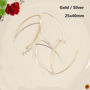 Stud Fashion 30pcs Coreano Semplice Gancio per l'orecchio a forma di V / Orecchini Accessori Pendientes Per le donne Fai da te Orecchini fatti a mano Risultati dei gioielli