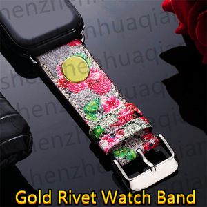 Pulseiras de relógio inteligentes de luxo para Apple Watch Band 7 6 4 3 Series iWatch 41mm 45mm 44mm 40mm Strap Links Designer Gold Rivet Flower Pulseira Moda Pulseira de couro