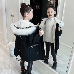 冬の女の子の綿のジャケットの子供たちのファッションパーカーのコート服の長さ厚いパーカーオーバーコートフェイクファーアウターキッズ211203