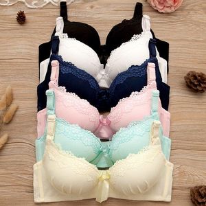 Bras spets Floral Wire Free Bra för Kvinnors Intimates Bekväma Push Up Underkläder Tjejer Student Dagliga Underkläder 32/70 - 38/85 AB Cup