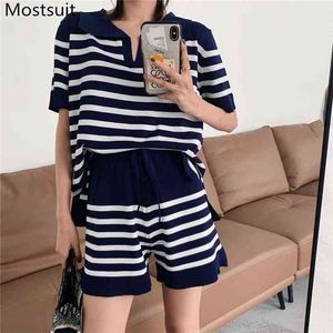 Listrado de malha duas peças conjunto mulheres verão manga curta pulôver + cintura elástica shorts tracksuits coreano casual moda 210513