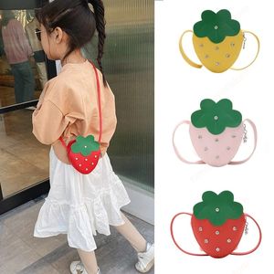 لطيف الطفل مصغرة كوين حقيبة الفاكهة الفراولة حقيبة crossbody للأطفال صغير عملة الحقيبة kawaii فتاة صغيرة محفظة