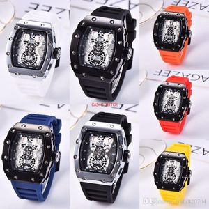 Novo Crânio Sports Watch Set Auger Série Retro Lazer Moda Quartzo Relógios Homens e Mulheres