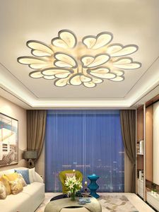 Taklampor LED -lampa vardagsrum vit hem middag modern minimalistisk romantisk atmosfär runda gyllene kreativa nordiska sovrum varmt