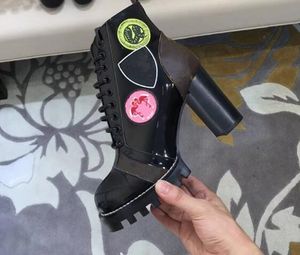 Женщины крупные ботинки лодыжки мода зашнуровать платформу кожаный мартин ботинок топ дизайнер женское письмо печати зимние пинетки обувь 7616