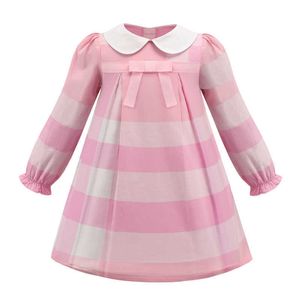 2021 Baby Girl Dress Princess Party Casual Wear Odzież dziecięca Plaid Bow Dzieci Odzież Jesień Z Długim Rękawem 2-6 lat Moda Q0716