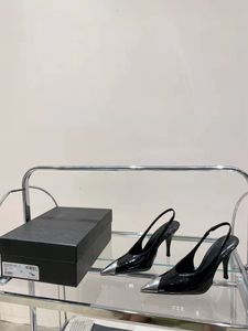 Włoski pas startowy moda seksowna sztylet na sztylecie buty buty żeńskie metalowe obcasy lakiery śladowe czarne bydło wysokiej klasy oryginalna jakość