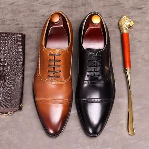 Casamento Lacing Mens Italiano Luxo Sapatos Formal Business De Couro Genuíno Oxford Brogue Sapatos Black Pointed Toe Homens Dress Shoe