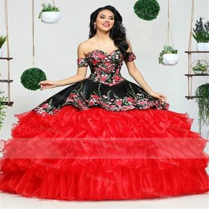 Puffy preto e vermelho quinceanera vestidos com bordado elegante fora do vestido de baile de ombro charro mexicano doce 16 vestido organza ruffles masquerade bawn