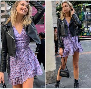 Kadın Elbise Lila Çiçek Wrap Zarif Flare Kollu Boho Baskı Mini Kadın Popüler Moda Chic V Boyun Bayanlar Seksi Elbise 210422