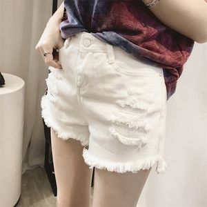 到着夏の韓国のファッション女性の高い腰の白いリッピングジーンズショーツ緩いカジュアルビンテージデニムパンツS908 210512